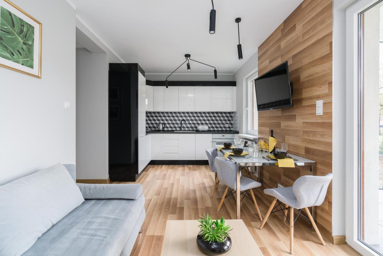 Apartment Rozana Poznan By Noclegi Renters Exteriör bild