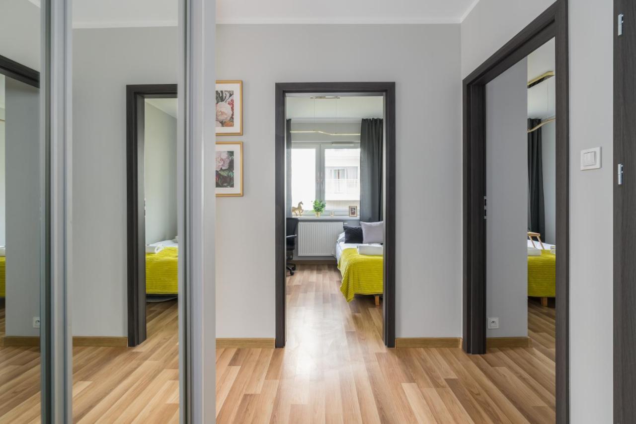 Apartment Rozana Poznan By Noclegi Renters Exteriör bild