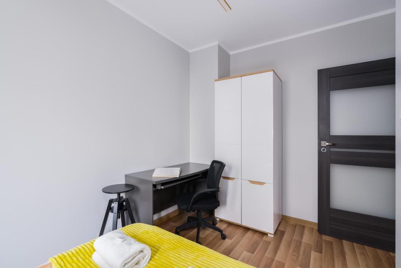 Apartment Rozana Poznan By Noclegi Renters Exteriör bild