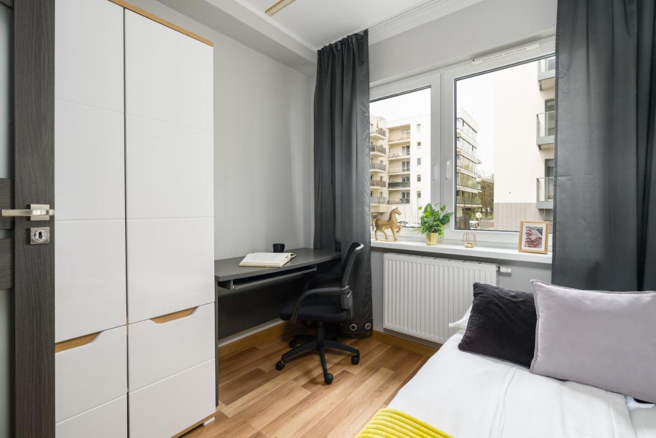Apartment Rozana Poznan By Noclegi Renters Exteriör bild
