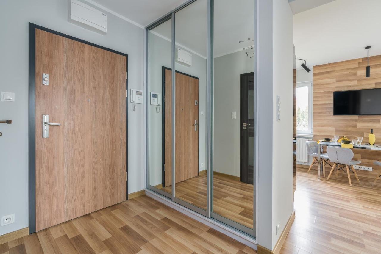Apartment Rozana Poznan By Noclegi Renters Exteriör bild