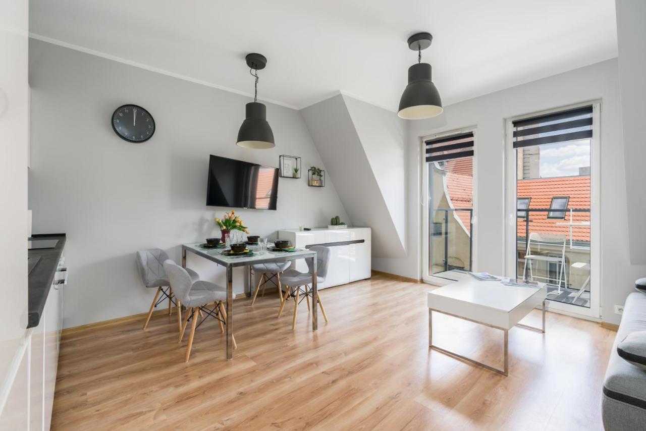 Apartment Rozana Poznan By Noclegi Renters Exteriör bild